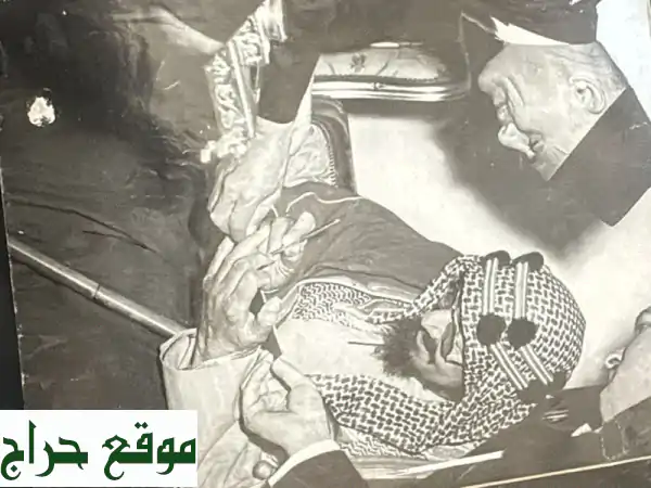 صور نادرة للملك عبد العزيز والملك فاروق عام 1945!  (أثاث وعريق)