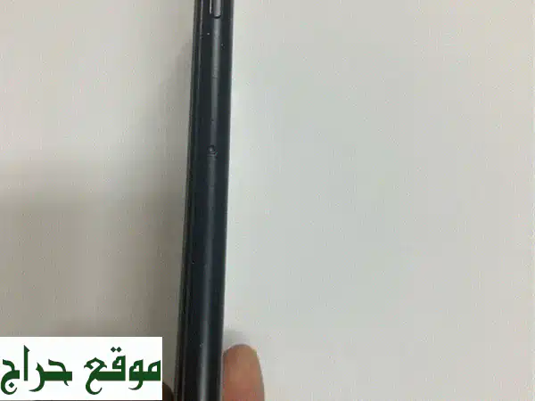 آيفون SE 64 جيجا، بطارية جديدة، نظيف جداً! (بدون علبة)