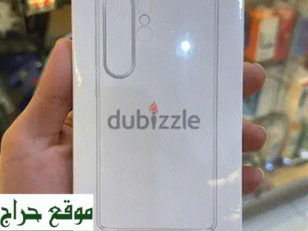 حماية فائقة وأناقة لا تُقاوم: جراب Samsung Galaxy S25 Ultra الأبيض القابل للوقوف