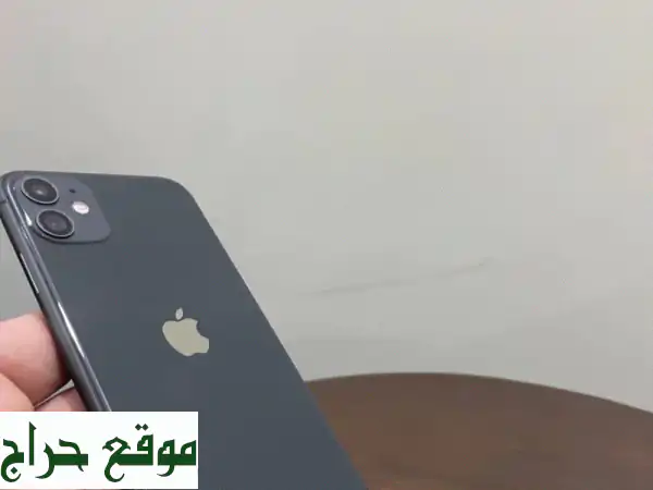 آيفون 11 أسود 128GB - بحالة ممتازة! (سبب البيع: حظر...