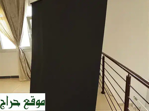 خلفية سوداء متنقلة - مثالية للتصوير والفيديوهات! ✨