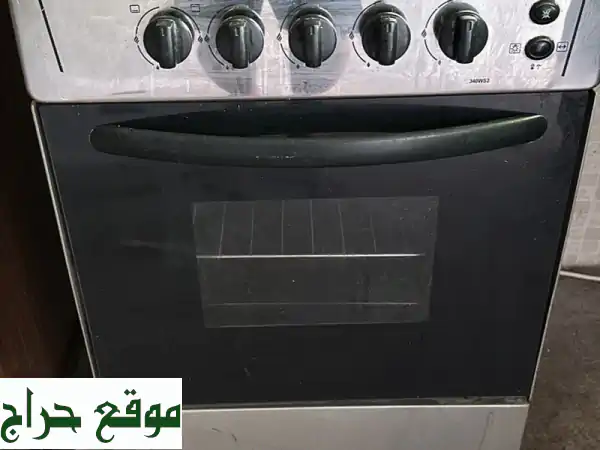 طباخان بحالة ممتازة - 60x60 سم - سعر لا يُفوّت!