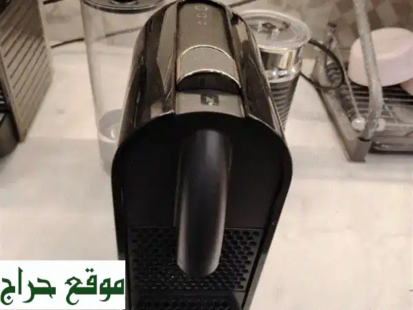 نسبرسو U مع محضر حليب - كالجديد!  (سعر مميز)