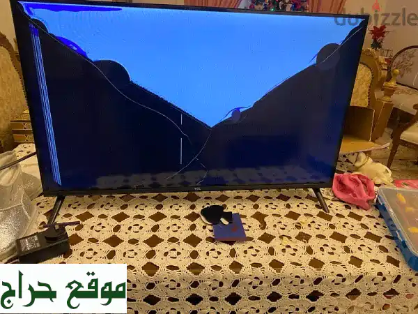 تلفزيون ذكي 32 بوصة - شاشة مكسورة، استخدام شهرين فقط! (سعر مميز 160$)