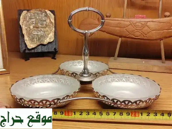 قطعة مركزية عتيقة فاخرة - عمرها يفوق 60 عامًا! (سعر لا يُصدق)