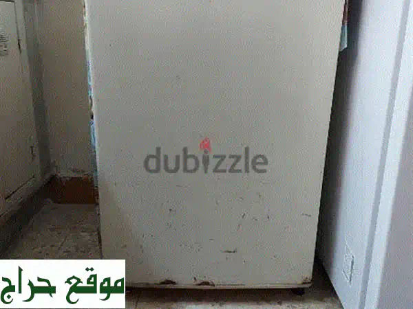 براد توشيبا صغير - بحالة ممتازة! ✨ (مع خاصية دي فروست)