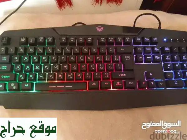 لوحة مفاتيح Meetion C510 مضيئة - حالة ممتازة!  (سعر مميز)