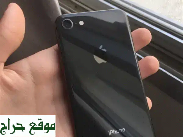 آيفون 8 أسود - كالجديد! كاميرا محسّنة، iOS 16.7، سعر...