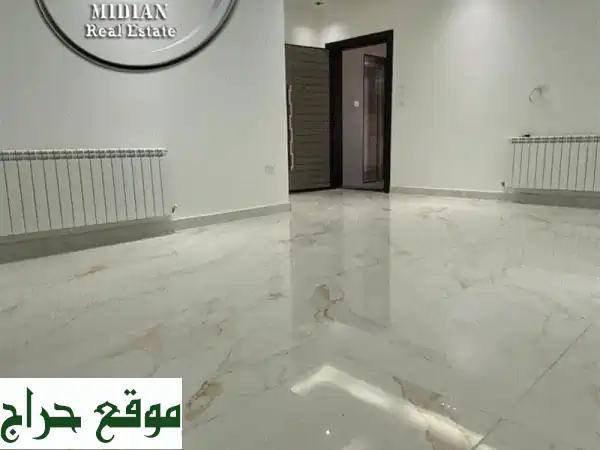 رقم الاعلان 9487 شقة دوبلكس طابق أخير مع رووف للبيع الكرسي مساحة 290م مع تراسات تشطيبات وديكورات ...