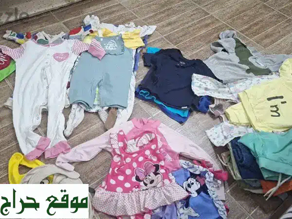 40 قطعة ملابس أطفال (6-24 شهر) بحالة ممتازة - 10 دينار فقط!