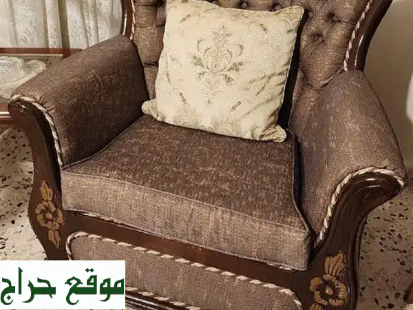 كنب فاخر كالجديد!  (صالون كامل - 5 قطع)