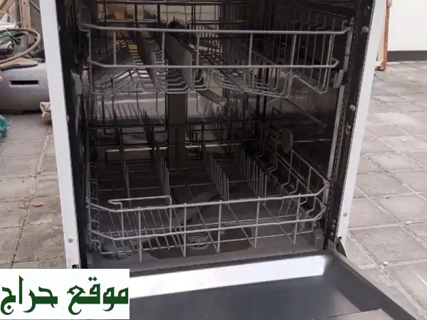 غسالة أطباق ميديا بحالة ممتازة - سعر مغرٍ! (40 دينار)