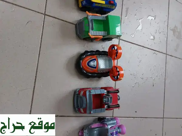برج مراقبة باترول الكلاب + 7 مركبات + شخصيات!  (مستعمل بحالة ممتازة)