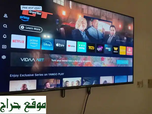 تلفزيون Hisense 43 بوصة ذكي - بحالة ممتازة وكامل العُدة!