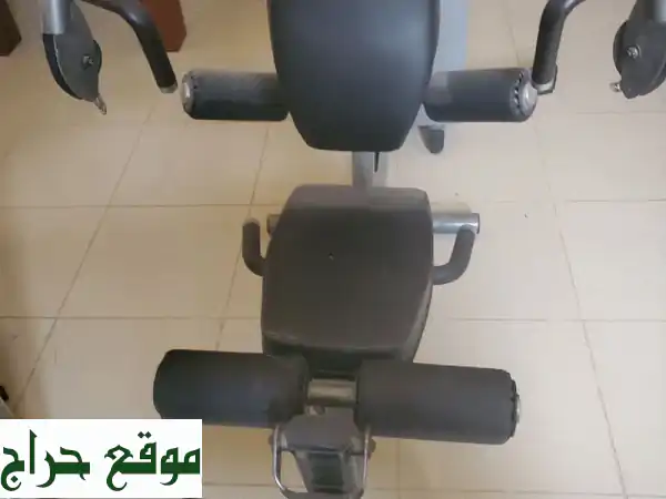 جهاز رياضي متميز للبيع - استخدام خفيف جداً!  (فرصة...