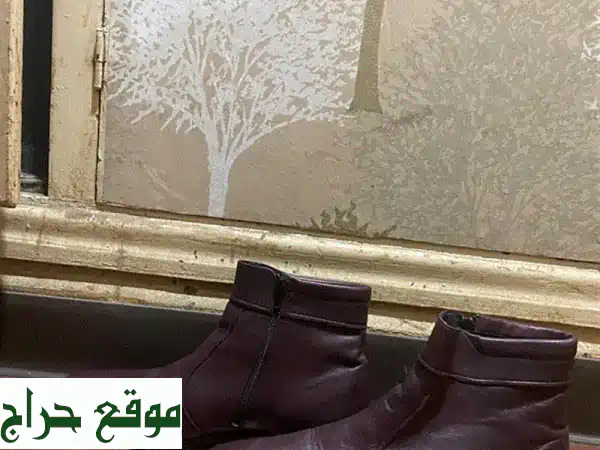 أحذية تشوكا مارون جديدة - مقاس 45: أناقة كلاسيكية تناسبك!