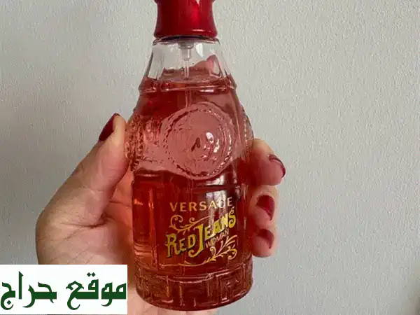 عطر فيرساتشي ريد جينز الأصلي - تجربة عطرية لا تُنسى