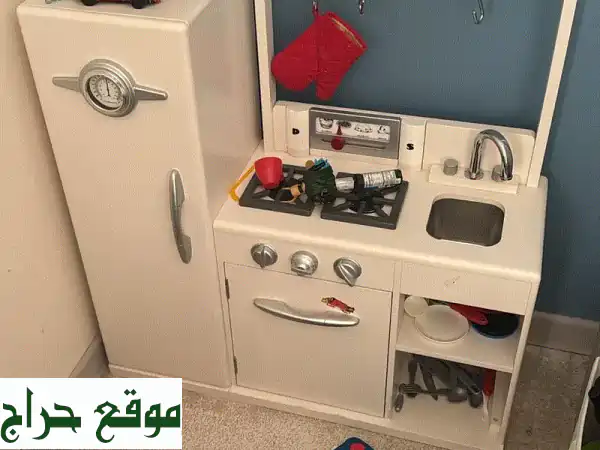 مطبخ لعب أطفال Pottery Barn Kids:  أكثر من مجرد لعبة، إنه...