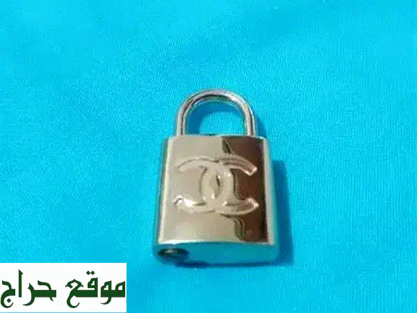 شنل لوك: رحلة أحلامك إلى فرنسا بأسعار لا تُقاوم!
