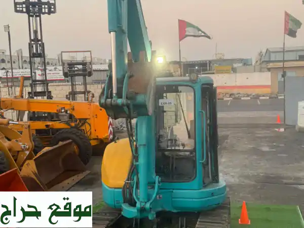حفار كوماتسو PC40 ياباني مستعمل - حالة ممتازة - جاهز للعمل فوراً!