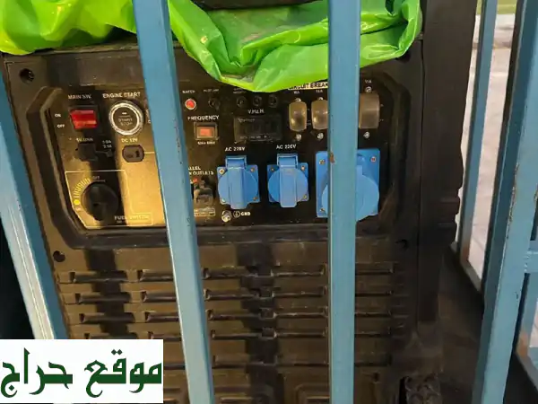مولد كهرباء 8000 وات - كالجديد! استخدام خفيف جداً (5 أشهر فقط)