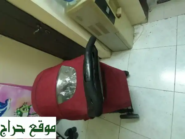 عربة أطفال بحالة ممتازة - 70 درهم فقط! (بني ياس)