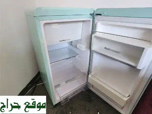 ثلاجة ديوو الكلاسيكية - تحفة فنية وعملية! (حالة ممتازة)