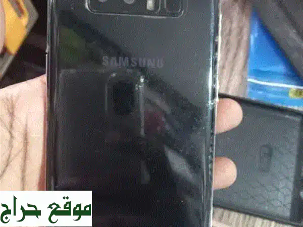 سامسونج نوت 8 بحالة ممتازة للبيع في مسقط - سعر لا يُفوّت!
