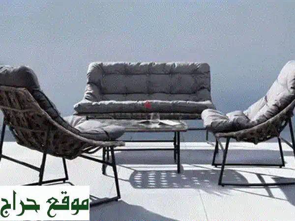 طقم ستيل خارجي فاخر - 4 مقاعد مع طاولة - استمتع بوقتك في الهواء الطلق!