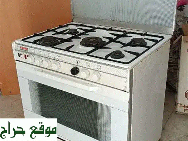 فرن غاز ٥ شعلات فاخر - سعة واسعة وطهي مثالي!