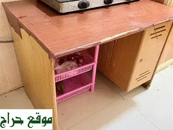 موقد غاز + أسطوانة غاز - شبه جديد، استخدام شهر واحد فقط!