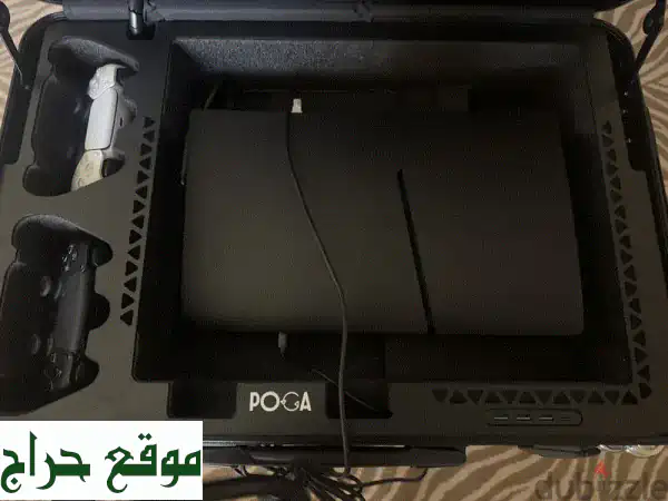 بلايستيشن 5 (قرص) مع حقيبة سفر فاخرة + شاشة + تحكمين -  سعر مغرٍ!