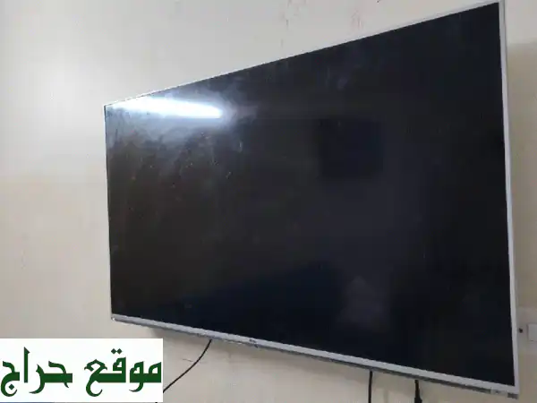 PlayStation 4 Slim مع FIFA 2025 و دراعتين - فرصة لا تُفوّت! 🎮