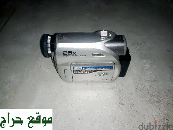 كاميرتان احترافيتان للبيع - كالجديد!  (فرصة لا تُفوّت)