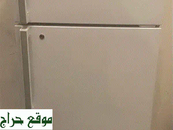 ثلاجة للبيع - بحالة ممتازة - 40 دينار بحريني فقط!