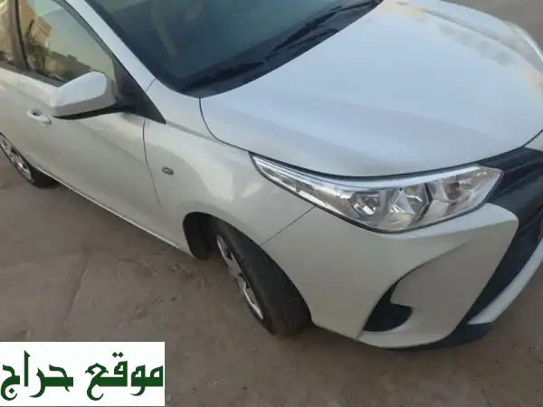 سائقة موثوقة لتوصل السيدات موظفات - سيارة موديل 2022