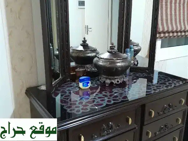 غرفة نوم ملكية فاخرة من خشب الزان - روعة الأنتيك مع لمسة عصرية!