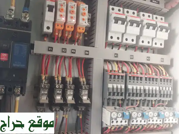 فني كهرباء صناعي متميز - حلول كهربائية شاملة لمصنعك