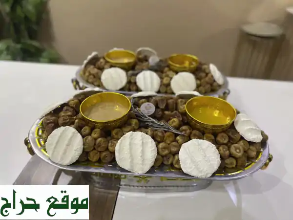 صواني شعبية فاخرة: تمر، سمن بلدي، ومذاق أصيل