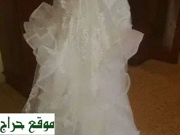 فستان زفاف فاخر - مصنوع يدوياً - بحالة ممتازة - فرصة لا تُفوّت!