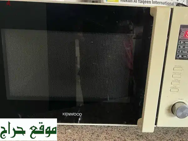فرن مايكروويف بحالة ممتازة - استخدام ضئيل - فرصة...