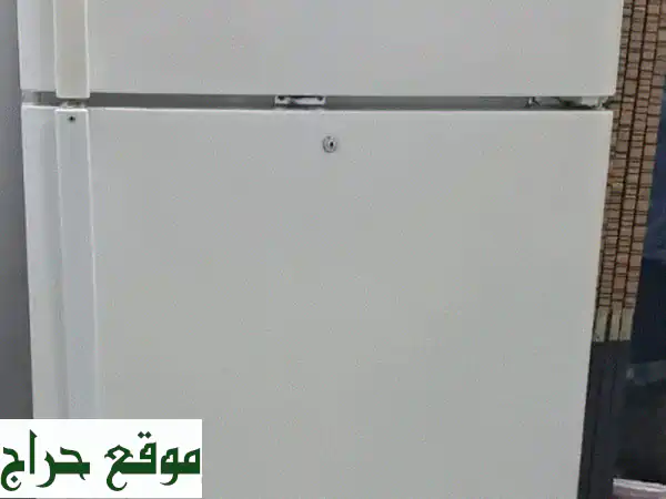 ثلاجة إل جي بحجم كبير للبيع - عرض لا يُفوّت!
