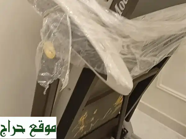 مشاية وبدال رياضيين - حالة ممتازة! فقط 2000 درهم