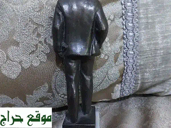تمثال فلاديمير لينين البرونزي الأصلي - قطعة نادرة من الحقبة السوفيتية!