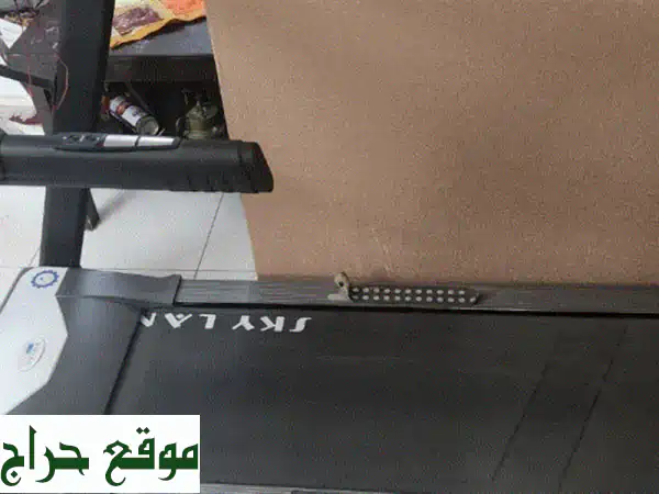 مشاية رياضية كهربائية شبه جديدة بسعر مغرٍ! (700 درهم فقط)