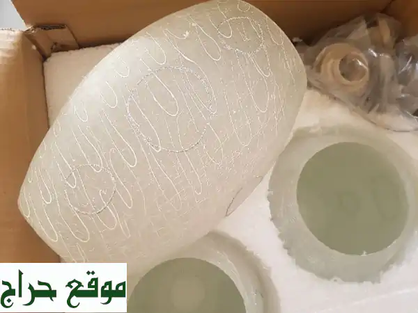 ثورة في ديكورك! مجموعة تحف كريستال + ثرية أنيقة للبيع