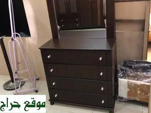 شوفنيرا مع مرايا: غرف نوم فاخرة بتصميم عصري،...