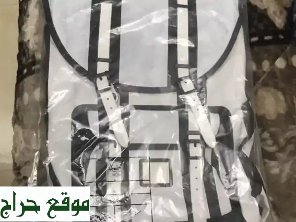 حقيبة ظهر أنيقة + حقيبة يد مجانية! (عرض خاص 300 درهم)