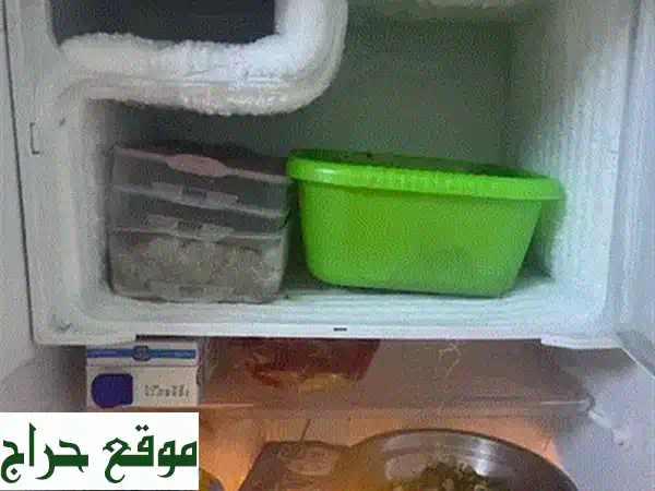 ثلاجتك المثالية: حجم وسط، تبريد وتجميد ممتازان! ❄️