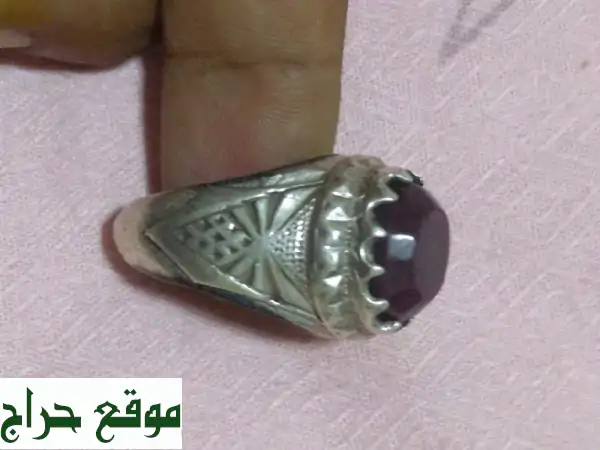 خاتم عتيق فاخر: ياقوت بورمي أصلي نادر - قطعة تحفة فريدة!